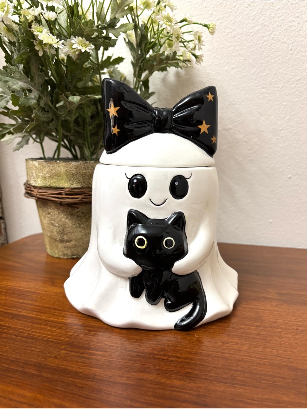 HALLOWEEN GIRL GHOST + BOW + BLACK CAT COOKIE JAR CERAMIC SUCTION LID 8X6